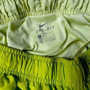 Medium Nike Dri-fit  shorts